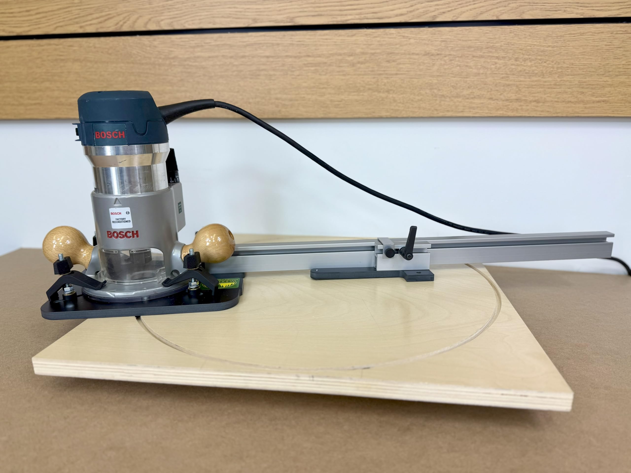 Amazon.com : Woodhaven 3260 Circle Cutting Jig, 4